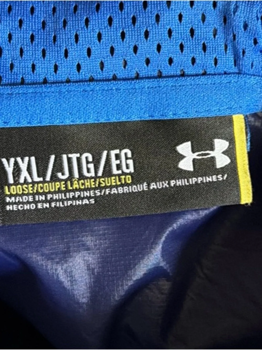 Under Armour Boys YXL (18-20) Lightweight Hooded Jacket
